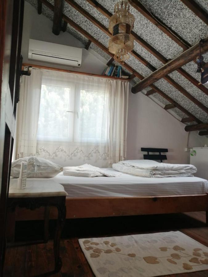 Ecer Pansiyon Kusadasi Exterior photo